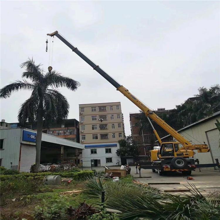 三水12吨吊车出租一天的收费标准是什么