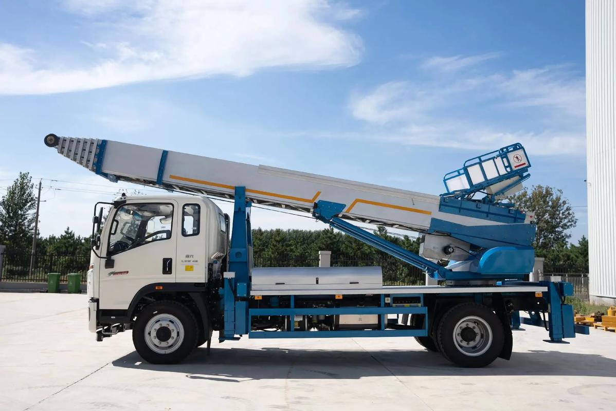 三水云梯上料车租赁费用