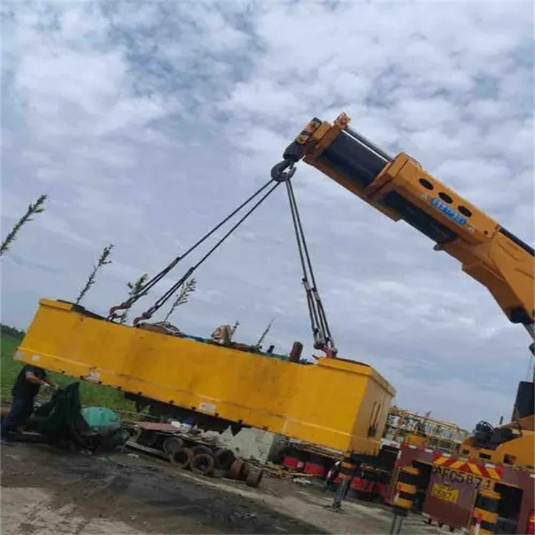 三水随车吊吊集装箱怎么吊